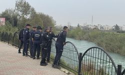 Suya atlayan çocuk kayboldu