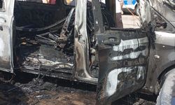 Araç yangını: 3 araç hasar gördü