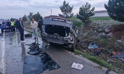 Aynı noktada iki farklı trafik kazası