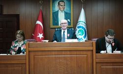 Başkan Kazım Kurt’tan Eskişehirspor ve PTT çıkışı: “Kurum gidiyorsa hizmet uzaklaşır”