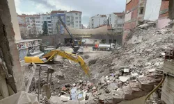 İmo Eskişehir’den Arifiye’deki yıkıma tepki: Kontrollü yıkımda bu yaşanıyorsa depremde ne olur?