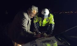 Polisten kaçan alkollü sürücü, polis aracında bineceği yeri beğenmedi