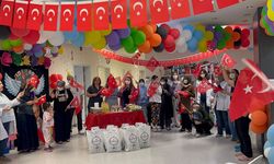 Onkoloji servisinde çocuklar ve aileleri gönüllerince eğlenip moral buldu