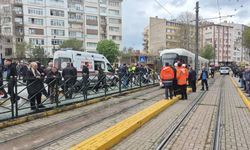 Eskişehir'de tramvay yaşlı kadına çarptı!