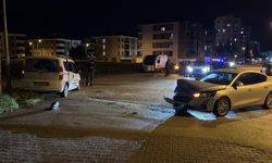 Eskişehir’de alkollü sürücü ile 15 yaşındaki çocuğun kullandığı araç çarpıştı: Binlerce TL ceza yağdı