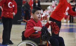 Özel öğrencilerin 23 Nisan gösterisi Eskişehir’de duygusal anlara sahne oldu