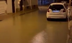 Eskişehir’de yoğun yağış ulaşımı aksattı: Sokaklar sular altında kaldı