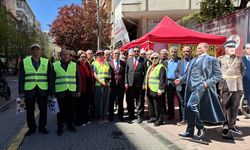 İYİ Parti'den 23 Nisan buluşması: Çocuklara hediyeler dağıtıldı