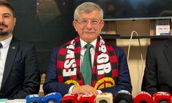 Davutoğlu Eskişehir’de konuştu: "Kaynak var ama yanlış yere gidiyor"