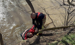 Nehre düşen kişiyi kurtarmak için zamanla yarış: Can pazarı yaşandı