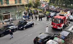 Napoli’de film gibi banka soygunu: Rehineler serbest, zanlılar izini kaybettirdi