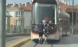 Eskişehir'de küçük çocukların tehlikeli yolculuğu!