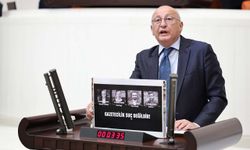 Çakırözer: “Gazeteciler tutuklu, özgürlük nerede?”