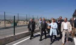 Vali Yılmaz ve Başkan Ünlüce Hayvan Bakımevi'nde incelemelerde bulundu