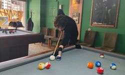 Bilardo'da liseli sporcular yarışıyor