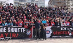 Eskişehir’de öğretmenler iş bıraktı: Eğitimcilerden şiddete tepki!
