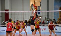 Gelişim Ligi için file önündeler