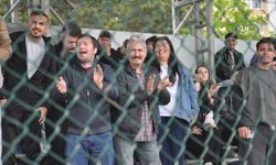 Sultandere alkış aldı