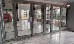 CHP Genel Merkezi girişine "mutlak butlan" kararı asıldı