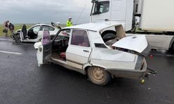 Zincirleme trafik kazası: 2 ölü, 2 yaralı