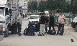 Kamyonet ile motosiklet çarpıştı: 1 yaralı