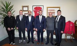 Taraftar bekliyor