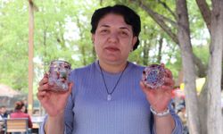 Kadın girişimci, doğal taş bileklik yapımını epoksi sanatıyla birleştirerek sanata dönüştürdü