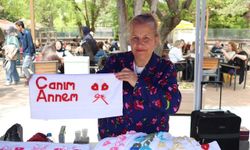 Çocuklarına çeyiz yaparak başladığı el işi gelir kapısı oldu