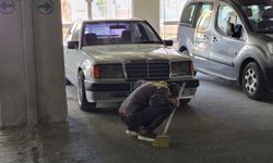 Eskişehir'de katlı otoparkta yakıt sızdıran otomobil paniğe sebep oldu