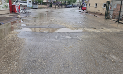 Eskişehir’de Turgut Reis Caddesi’ndeki çukurlar 'pes' dedirtti!