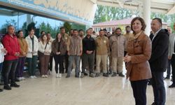 Başkan Ünlüce’den belediye personeline bayram ziyareti