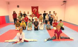 Gönülden bağlılar