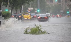 Meteoroloji'den "sarı" alarm: Kuvvetli yağış ve sağanak geliyor, o illerde yaşayanlar dikkat!