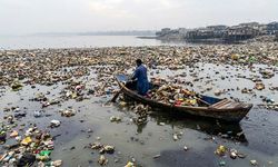 Plastik atıklar dünyayı kirletmenin ötesine geçti: gezegeni ısıtıyor