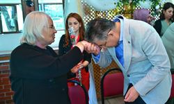 Eskişehir Valisi Erdinç Yılmaz’dan huzurevinde Anneler Günü ziyareti
