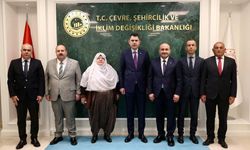 AK Parti Eskişehir heyeti Bakan Kurum'u ziyaret etti