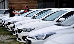 Otomotiv pazarında daralma sürerken "ticari" nefes aldırdı: SUV liderliği perçinledi