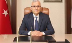Rektör Çolak: “19 Mayıs, bağımsızlığa giden yolun ilk meşalesidir”