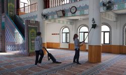 Eskişehir'de camiler bayrama hazırlanıyor