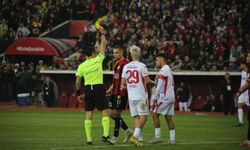 Facia maçlar yönettiler