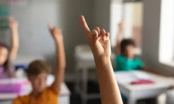 Bakan Tekin duyurdu: Okullarda ara tatil kaldırıyor mu?