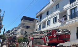 Yangında mahsur kalan hamile anne ve 2 çocuğu kurtarıldı