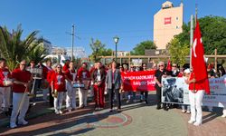 29 Ekim Kadınları Derneği’nden Eskişehir’de Atatürk'e minnet yürüyüşü