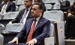 Hatipoğlu: "Belediye Meclisi çatısı, demokratik konuşma hakkının provokasyonla gasbedileceği bir yer değildir"