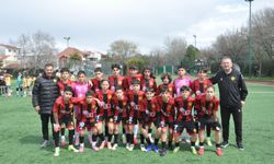 Es-Es 6-0'la farka koştu