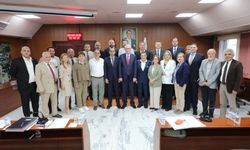 Kazım Kurt ve CHP'li meclis üyelerinden net mesaj: "Partimizi mahkeme salonlarında dizayn ettirmeyiz"