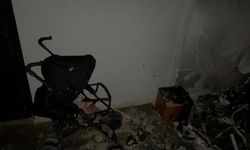 Eskişehir’de apartman girişinde çıkan yangında 2 kişi dumandan etkilendi