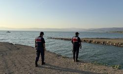Eskişehir'den tatil için İznik'e gitti: Oğlunu kurtarmak isterken hayatını kaybetti