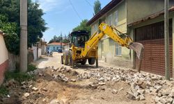 İnönü’de bozulan yollar yenileniyor