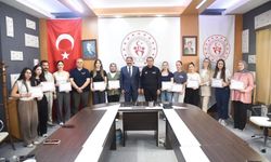 Eskişehir’de AFAD gönüllüsü gençlere ilk yardım sertifikası